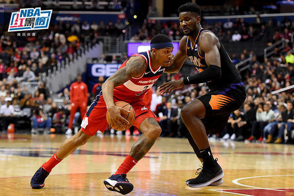 通过中场德 通过中场德